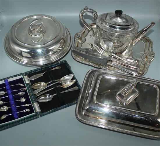 Sundry plated flatware, tureens, etc.